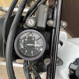 スズキ ジェベル125 ボックス付きの写真をアップしました。