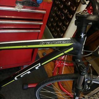 自転車 GT トランセオ4.0 S サイズ クロスバイク 700C 通勤通学