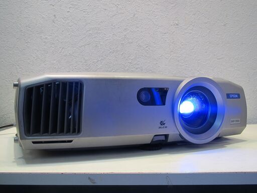 ◆EPSON 液晶プロジェクター EMP-7900 4000ルーメン◆