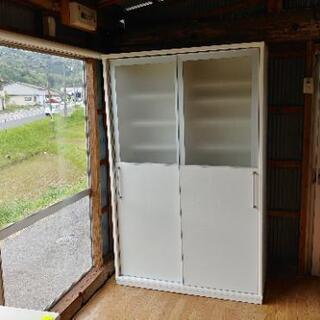 キッチンボード　とても綺麗です。