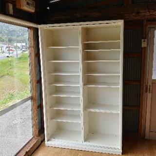 キッチンボード　とても綺麗です。