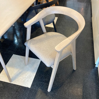 未使用(アウトレット品) ダイニングセット　ナチュラル　4人掛け