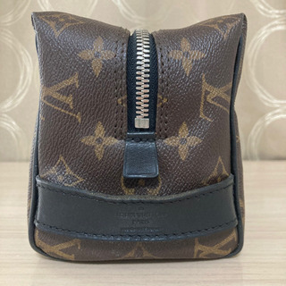 ルイヴィトン モノグラム ポーチ セカンドバッグ 正規品 メンズ レディース