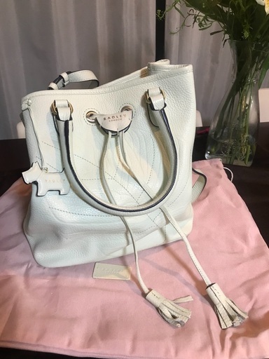 【新品！早い者勝ち】値段交渉あり！Radley/ロンドン購入！トップハンドル/ショルダーバッグ