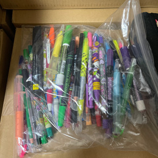 あげます！色鉛筆、ペン、鉛筆