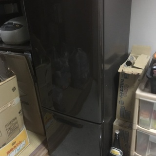 【ネット決済】パナソニックの冷蔵庫　ブラウン