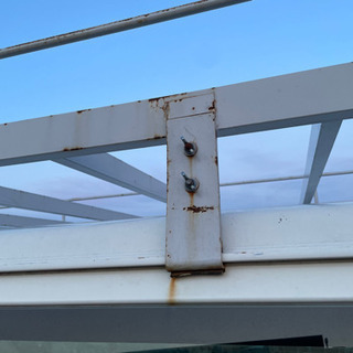 ハイエース200系のリーフキャリアです！