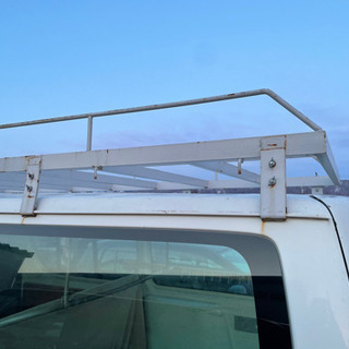 ハイエース200系のリーフキャリアです！