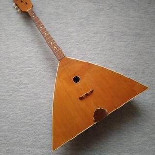 ロシア民族楽器　バラライカ