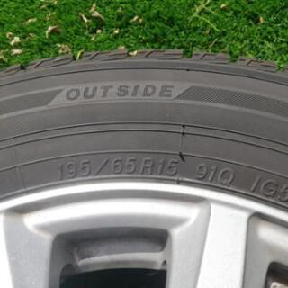 【使用少】セレナ スタッドレスタイヤ アルミホイールセット