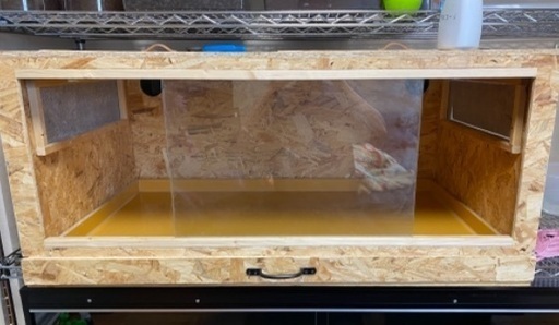 爬虫類ケージ　木製ケージ　横110cmx縦50cmx奥行70cm