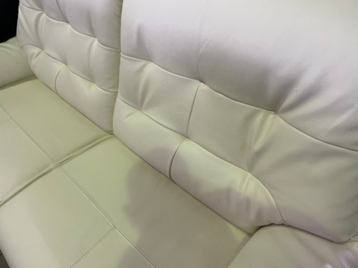 10万円オーバーの革製ソファーを19800円
