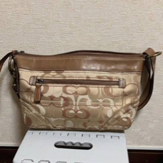 4MKO281  コーチ 茶色 光沢感 トートバッグ COACH