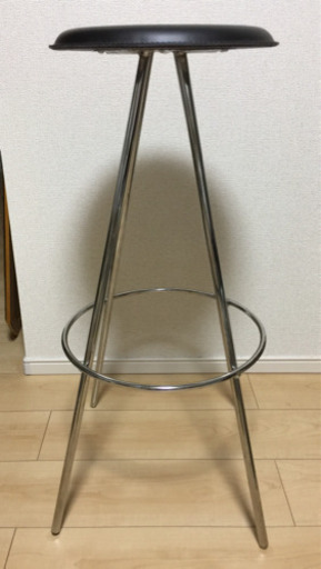 カウンター  椅子   ピンヒール