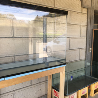 アクリル水槽　120  バイク　バギーと交換も可能です。