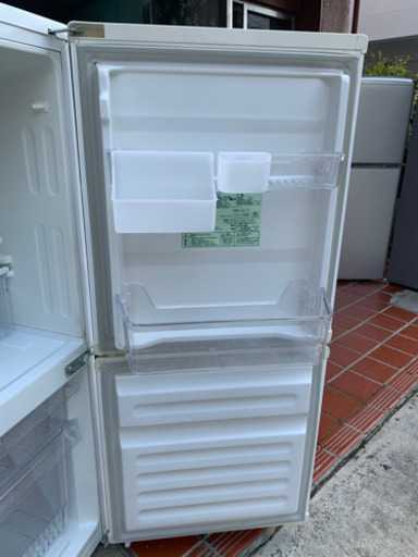 ユーイング UR-F110F 冷凍冷蔵庫 2015 ホワイト掃除済み U-ING