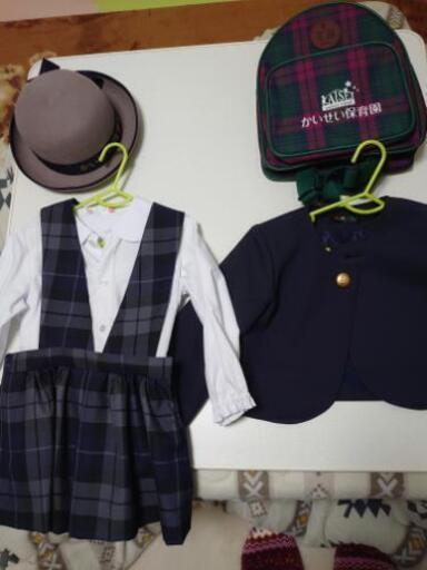 かいせい保育園　女のコ制服等