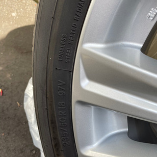 18インチ　アルミホイールとタイヤセット