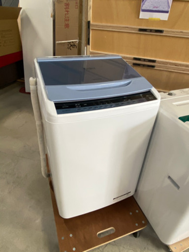 7.0kg洗いビートウォッシュ!!格安配送可能です。HITACHI 全自動電気洗濯機 BW-V70A 2017年製