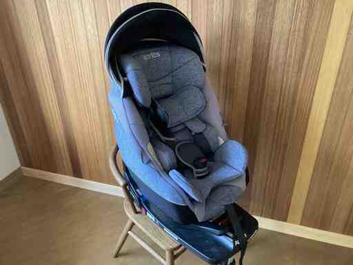 【値下げ】【Aprica】回転式チャイルドシート　クルリラ　ISOFIX【アップリカ】