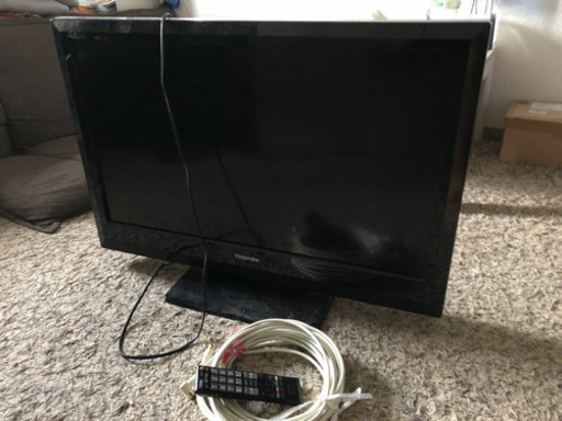 液晶テレビToshiba 32inch (明日の朝まで受け付けます)