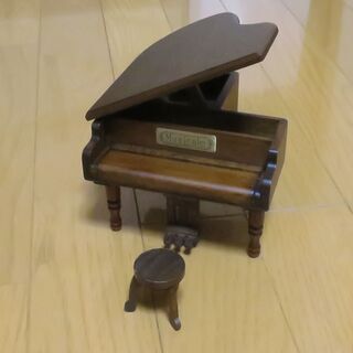 【ネット決済】オルゴール　グランドピアノ　新品　木製