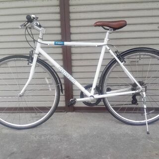 クロスバイク momentum 身長165-180cm 7段変速 クロスバイク momentum 身長165-180cm 7段変速