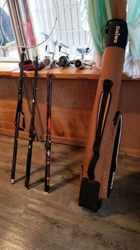 Gamakatsu がまかつ 竿 ・リール・タモ・ケースなど、それぞれ数個ずつ