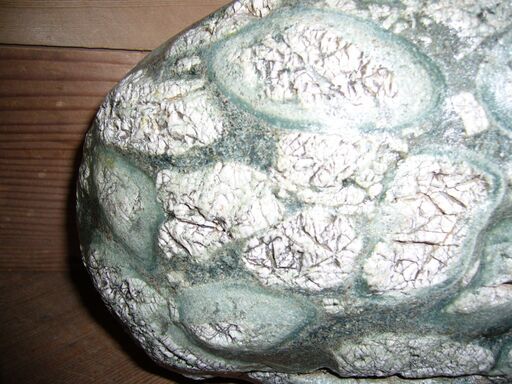 超希少・名品四万十青子持ち石