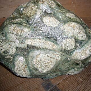 超希少・名品四万十青子持ち石