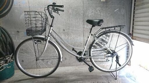 自転車中古 ESCORT TOWN 外装6段変速 カゴリアキャリア付き 鍵新品 タイヤ26インチ カラーシルバー