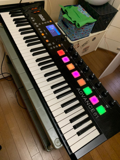 大特価★AKAI PROFESSIONAL ADVANCE61 midi keyboards