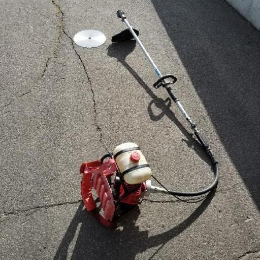 芝刈機 背負い型