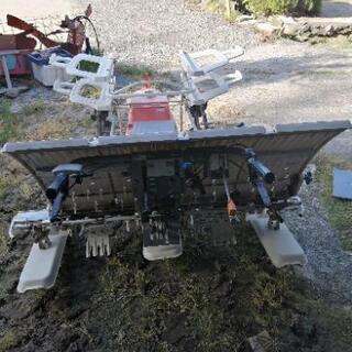 クボタ田植え機、歩行型