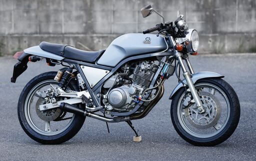 SRX400 1JL 要整備車両ですが、状態良しです！！マフラー、オイルクーラー、タイヤなどなど。走行距離12,000kmくらい。千葉から