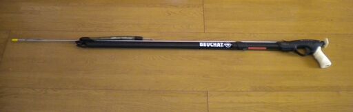 未使用 水中銃・スピアガン BEUCHAT ブッシャー