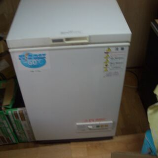 値下げ　－６０℃　超低温冷凍庫　　FB-77S3