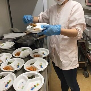 【湖南石部】小規模保育園調理スタッフ大募集！！ - 飲食