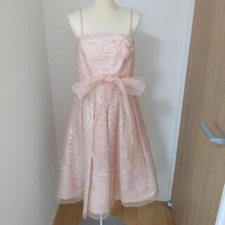 きれいなふんわりドレス　ピンク