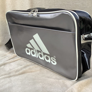 中古　adidasスポーツバック　