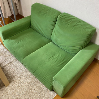 二人掛けローソファー　緑色　まだまだ使えます。