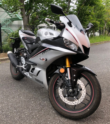 YZF-R25 2020年式 シルバー