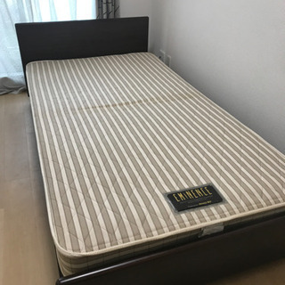 フランスベッド　シングルベッド　フレーム付き