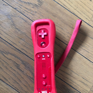 Wii リモコン　レッド
