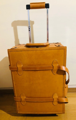 未使用革のトランク