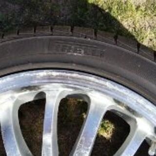 215/45/17タイヤ、アルミホイール