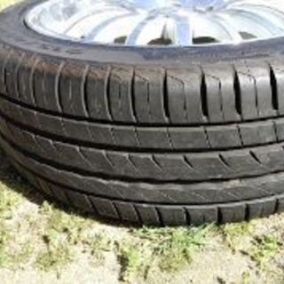 215/45/17タイヤ、アルミホイール