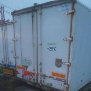 香取市山之辺】【鍵付き】【横扉付き】美品 保冷コンテナ 長さ約610cm