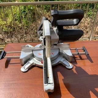 スライド丸ノコ