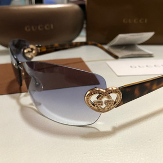GUCCI サングラス インターロッキング ハートロゴ